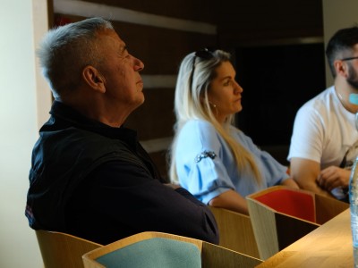 -s_007.jpg