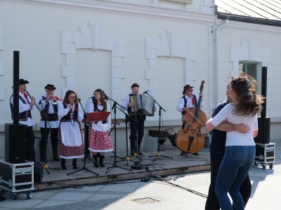 Święto ulicy Kolejowej 20.05.2023-011.jpg