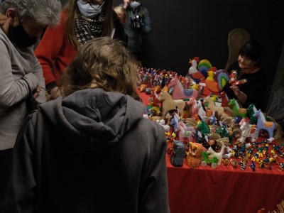 Wernisaż wystawy "Kolorowy świat zabawki ludowej" 11.02.2022-wystawa-zabawek-057.jpg